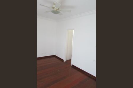 Apartamento para alugar com 210m², 4 quartos e 4 vagasQuarto