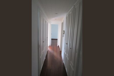 Apartamento para alugar com 210m², 4 quartos e 4 vagasCorredor