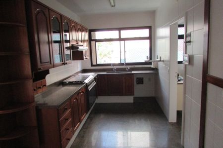 Apartamento para alugar com 210m², 4 quartos e 4 vagasCozinha