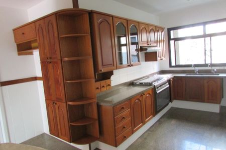 Apartamento para alugar com 210m², 4 quartos e 4 vagasCozinha