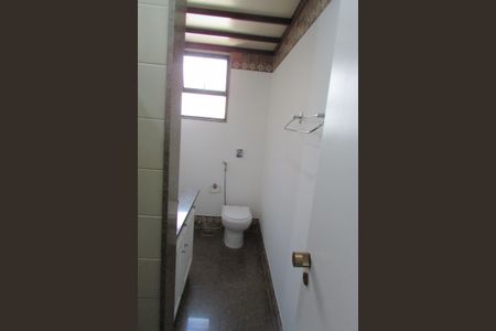 Apartamento para alugar com 210m², 4 quartos e 4 vagasBanheiro