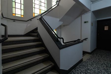 Apartamento à venda com 113m², 3 quartos e sem vagaEscadas