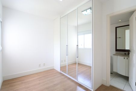 Apartamento à venda com 140m², 3 quartos e 3 vagasSuíte 2