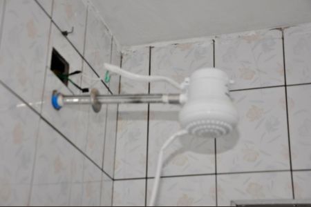 Casa para alugar com 31m², 1 quarto e sem vaga Casa para alugar com 31m², 1 quarto e sem vagaDetalhe - Banheiro Social