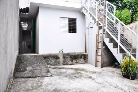 Casa para alugar com 31m², 1 quarto e sem vaga Casa para alugar com 31m², 1 quarto e sem vagaQuintal