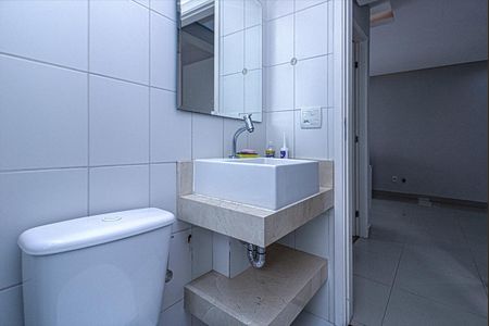 Apartamento para alugar com 62m², 2 quartos e 1 vagabanheiro social_3