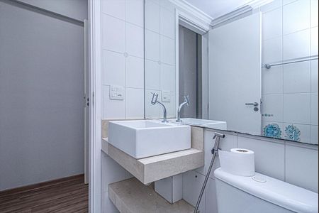Apartamento para alugar com 62m², 2 quartos e 1 vagabanheiro na suíte_3