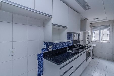 Apartamento para alugar com 62m², 2 quartos e 1 vagacozinha e área de serviço compartilhadas_1