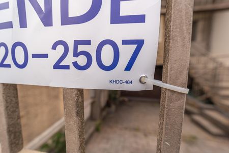 Casa à venda com 230m², 4 quartos e 4 vagas Casa à venda com 230m², 4 quartos e 4 vagas02/01/26 Placa: KHDC-464