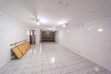 Casa à venda com 230m², 4 quartos e 4 vagas Casa à venda com 230m², 4 quartos e 4 vagasGaragem