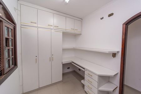 Casa à venda com 230m², 4 quartos e 4 vagas Casa à venda com 230m², 4 quartos e 4 vagasQuarto 3