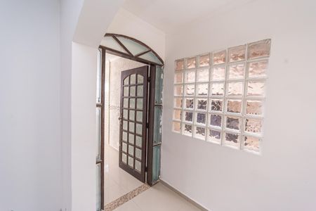 Casa à venda com 230m², 4 quartos e 4 vagas Casa à venda com 230m², 4 quartos e 4 vagasQuarto 4