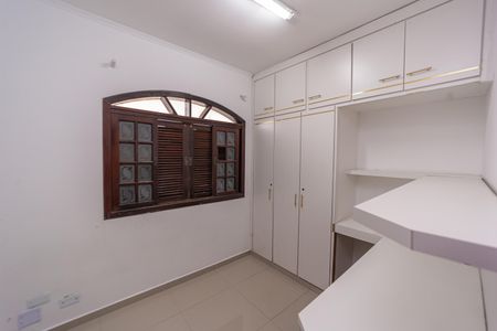Casa à venda com 230m², 4 quartos e 4 vagas Casa à venda com 230m², 4 quartos e 4 vagasQuarto 3