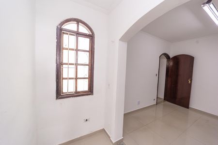 Casa à venda com 230m², 4 quartos e 4 vagas Casa à venda com 230m², 4 quartos e 4 vagasQuarto 4