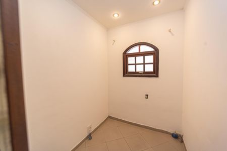 Casa à venda com 230m², 4 quartos e 4 vagas Casa à venda com 230m², 4 quartos e 4 vagasQuarto 2