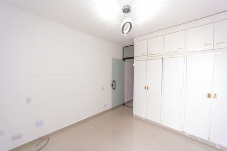 Casa à venda com 230m², 4 quartos e 4 vagas Casa à venda com 230m², 4 quartos e 4 vagasQuarto 1