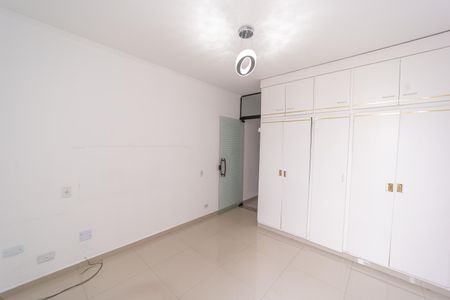 Casa à venda com 230m², 4 quartos e 4 vagas Casa à venda com 230m², 4 quartos e 4 vagasQuarto 1