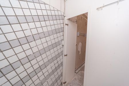 Casa à venda com 230m², 4 quartos e 4 vagas Casa à venda com 230m², 4 quartos e 4 vagasÁrea de Serviço