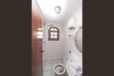 Casa à venda com 230m², 4 quartos e 4 vagas Casa à venda com 230m², 4 quartos e 4 vagasbanheiro da Garagem