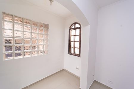 Casa à venda com 230m², 4 quartos e 4 vagas Casa à venda com 230m², 4 quartos e 4 vagasQuarto 4