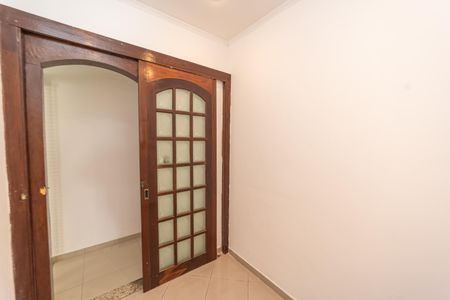 Casa à venda com 230m², 4 quartos e 4 vagas Casa à venda com 230m², 4 quartos e 4 vagasQuarto 2