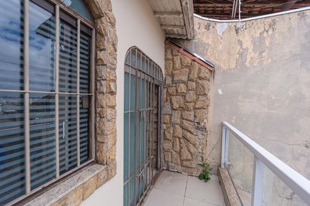 Casa à venda com 230m², 4 quartos e 4 vagas Casa à venda com 230m², 4 quartos e 4 vagasVaranda do Quarto 1