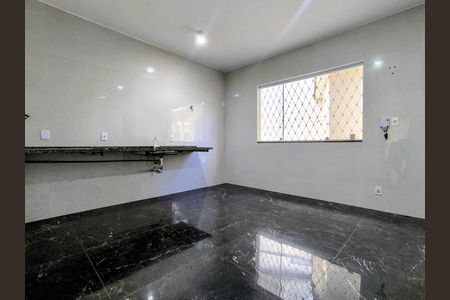 Casa para alugar com 6 quartos, 450m² em Ana Lúcia, Belo Horizonte