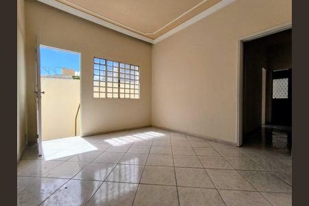 Casa para alugar com 6 quartos, 450m² em Ana Lúcia, Belo Horizonte