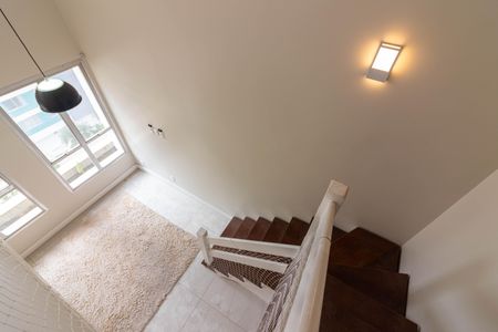 Apartamento à venda com 51m², 1 quarto e 1 vagaEscada