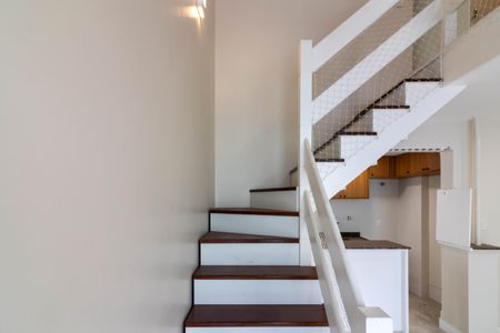 Apartamento à venda com 51m², 1 quarto e 1 vagaEscada