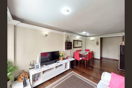 Apartamento à venda com 70m², 3 quartos e 2 vagas Apartamento à venda com 70m², 3 quartos e 2 vagasSala