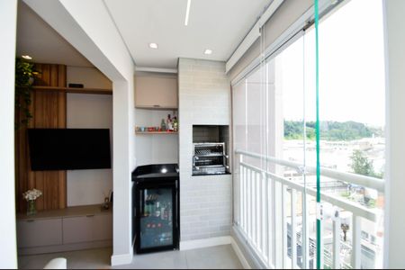 Varanda da Sala de apartamento à venda com 2 quartos, 52m² em Vila Galvão, Guarulhos