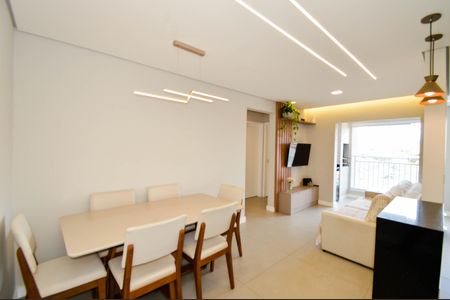 Sala de apartamento à venda com 2 quartos, 52m² em Vila Galvão, Guarulhos