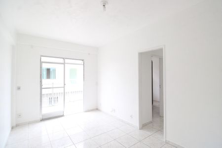 Sala de apartamento para alugar com 3 quartos, 72m² em Taquara, Rio de Janeiro