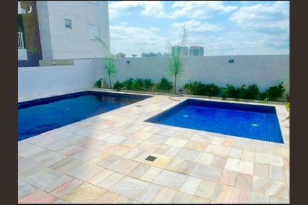 Apartamento à venda com 47m², 2 quartos e 1 vaga Apartamento à venda com 47m², 2 quartos e 1 vagaÁrea comum - Piscina