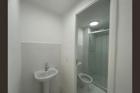 Apartamento à venda com 47m², 2 quartos e 1 vaga Apartamento à venda com 47m², 2 quartos e 1 vagaBanheiro