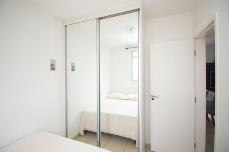 Quarto 2 de apartamento à venda com 2 quartos, 48m² em Califórnia, Belo Horizonte