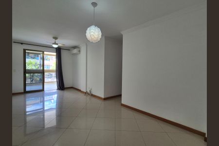 Sala de apartamento para alugar com 3 quartos, 105m² em Recreio dos Bandeirantes, Rio de Janeiro