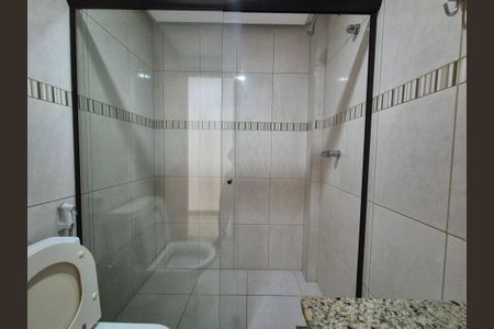 Apartamento à venda com 105m², 3 quartos e 2 vagasBanheiro 