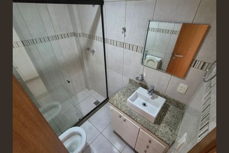 Apartamento à venda com 105m², 3 quartos e 2 vagasBanheiro 