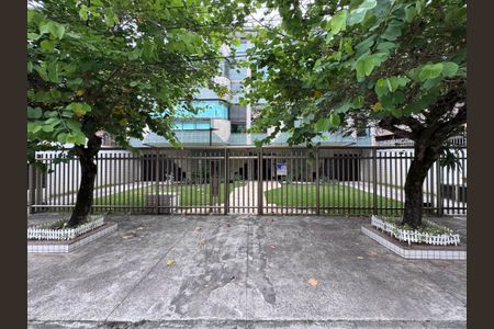 Apartamento à venda com 144m², 4 quartos e 2 vagas Apartamento à venda com 144m², 4 quartos e 2 vagasFachada