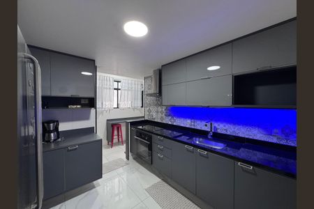 Apartamento à venda com 144m², 4 quartos e 2 vagas