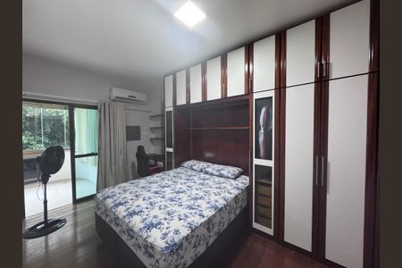 Apartamento à venda com 144m², 4 quartos e 2 vagas Apartamento à venda com 144m², 4 quartos e 2 vagasSuíte