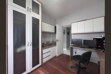 Apartamento à venda com 144m², 4 quartos e 2 vagas Apartamento à venda com 144m², 4 quartos e 2 vagasQuarto 2