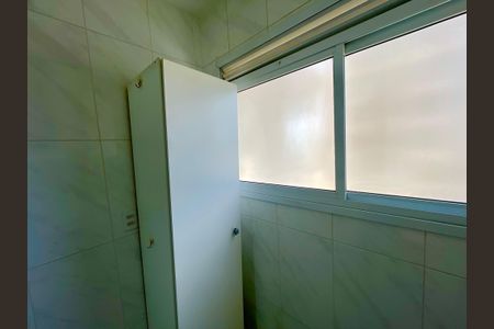 Apartamento para alugar com 64m², 2 quartos e 1 vagaÁrea de Serviço