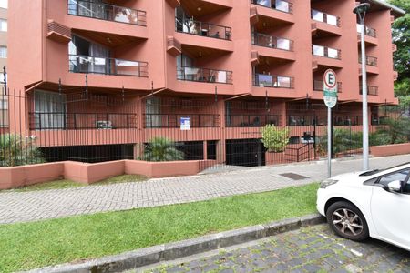 Studio para alugar com 40m², 1 quarto e sem vagaFachada com Plaquinha