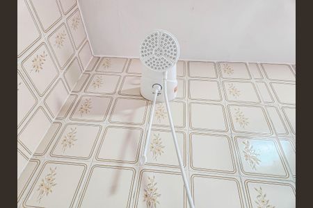 Apartamento para alugar com 86m², 2 quartos e 1 vaga Apartamento para alugar com 86m², 2 quartos e 1 vagaChuveiro