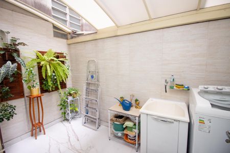 Apartamento à venda com 54m², 2 quartos e 1 vagaÁrea de Serviço