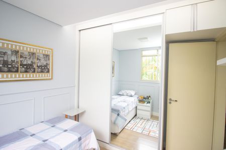 Apartamento à venda com 54m², 2 quartos e 1 vagaQuarto 2