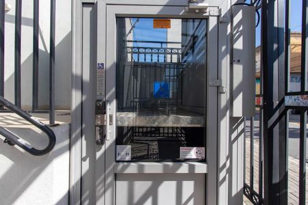 Apartamento à venda com 44m², 2 quartos e 1 vaga Apartamento à venda com 44m², 2 quartos e 1 vagaElevador de Acessibilidade